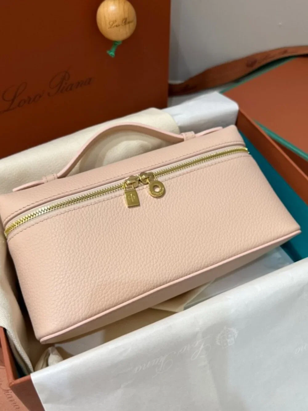 Loro Piana Extra Pocket L19 Pink